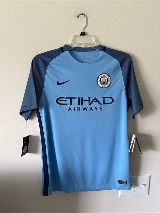 Nike Other - MEN’S NIKE MANCHESTER CITY 2015/16 HOME FOOTBALL JERSEY SZ M - BLUE NWT RARE